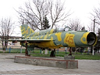 MiG-21Bis_st.Kushovskaya-Park-Pobedy_03.04.10-20.jpg